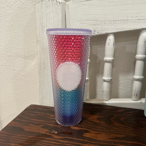 Starbucks Pride 2020 Rainbow Venti Studded Tumbler - Picture 1 of 3